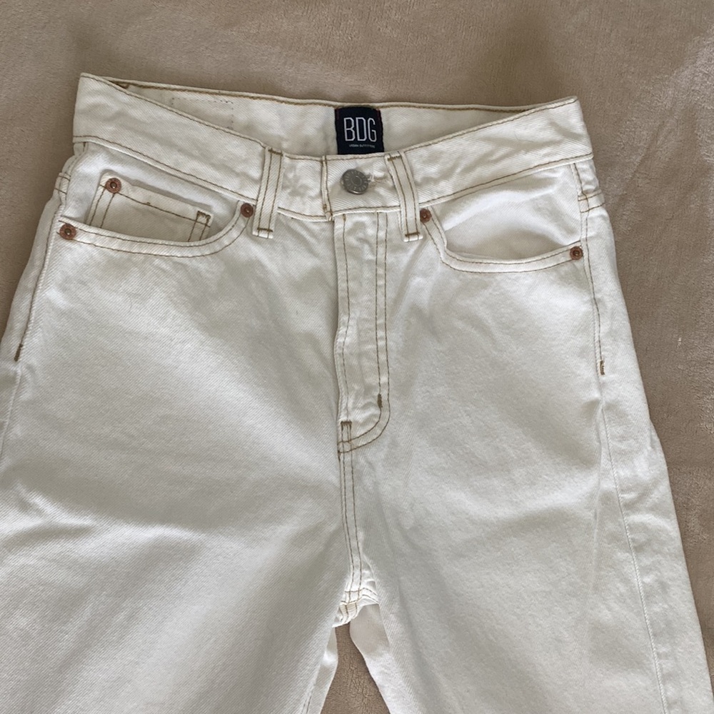 BDG Cowboy jean in off white